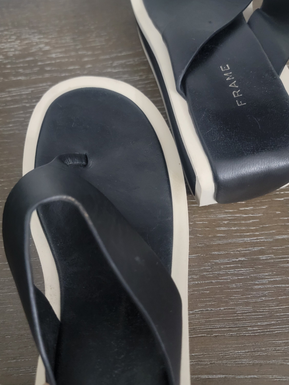 FRAME Le Ocean Black Platform Flip Flop Thong Sandal Cream Trim Sz 38 Spain US 8 - Picture 4 of 7